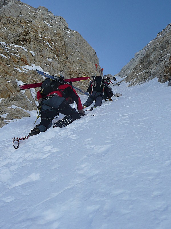 #15 montée dans le couloir : c montée dans le couloir : c'est bien raide!