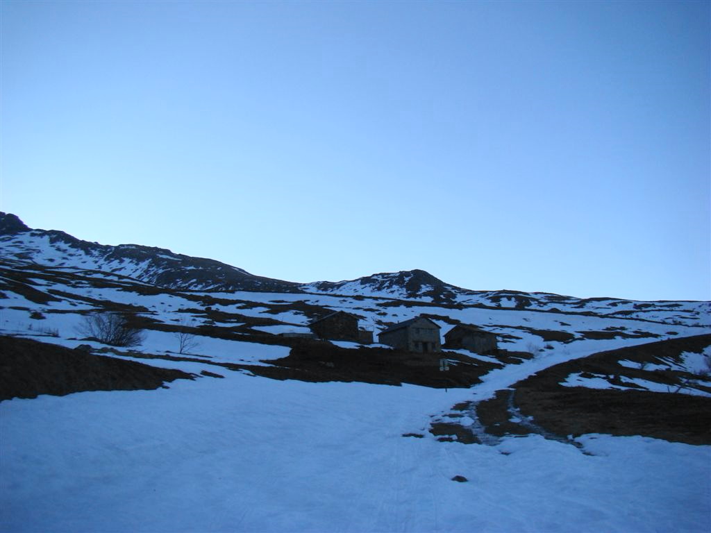 #1 Prazignan 1925m : La neige commence a se faire rare ... Prazignan 1925m : La neige commence a se faire rare ...