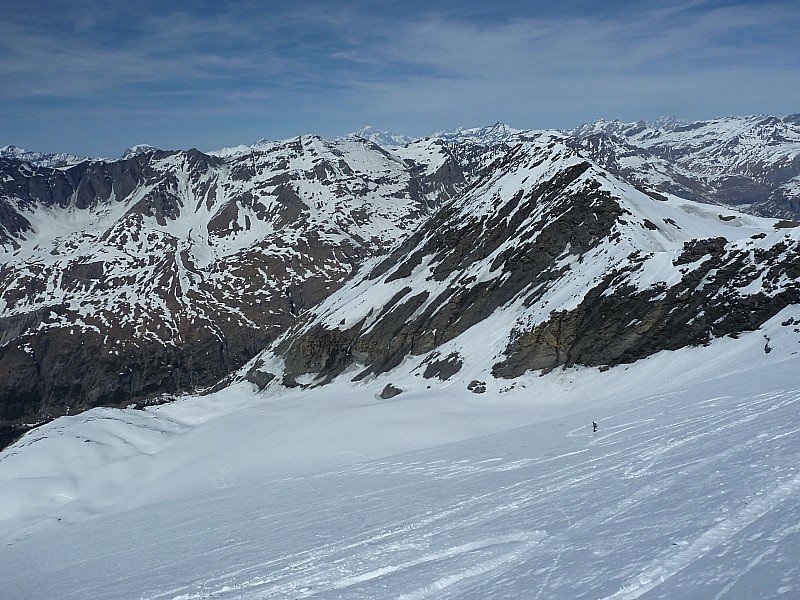 #10 Descente du glacier en poudre : on se régale quand on a encore la forme Descente du glacier en poudre : on se régale quand on a encore la forme