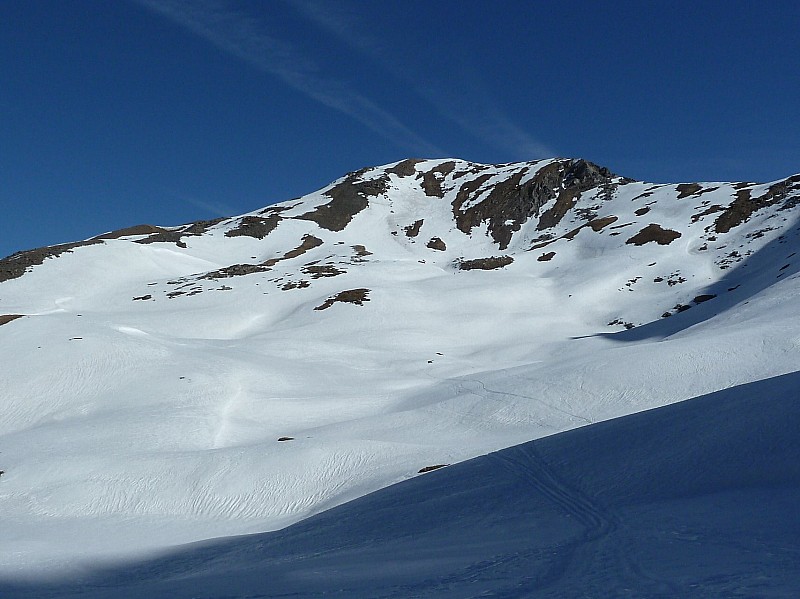 #3 Ouille du Midi : la trace part en plein milieu, puis dans un névé à droite Ouille du Midi : la trace part en plein milieu, puis dans un névé à droite