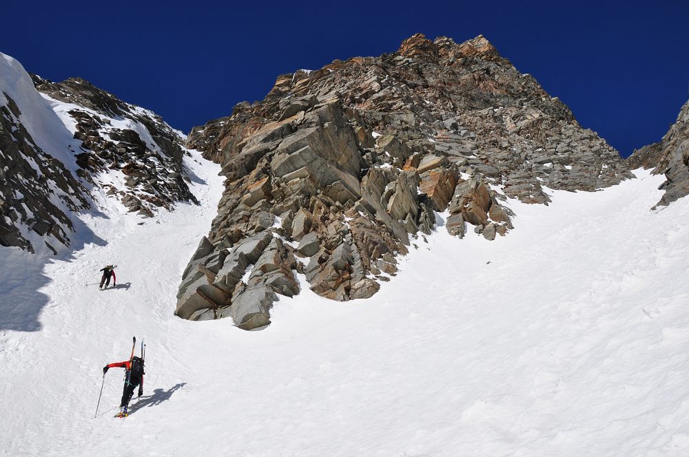 #6 La fourche : Pour le Dôme, première à gauche La fourche : Pour le Dôme, première à gauche