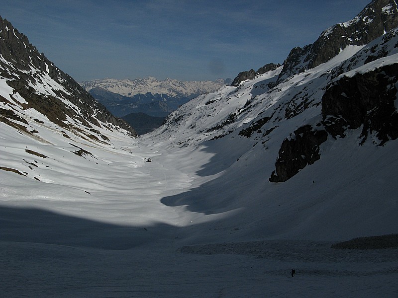#13 Vallon d Vallon d'Emarey : Jolie vallon d'Emarey en traversée sur le coté nord