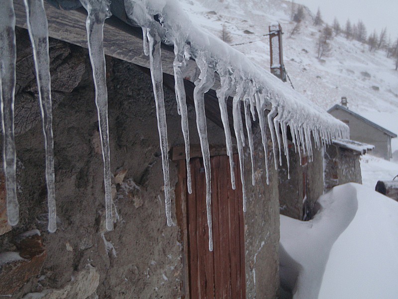 #2 aux chalets : on pourrait y jouer un petit air de xylophone. aux chalets : on pourrait y jouer un petit air de xylophone.
