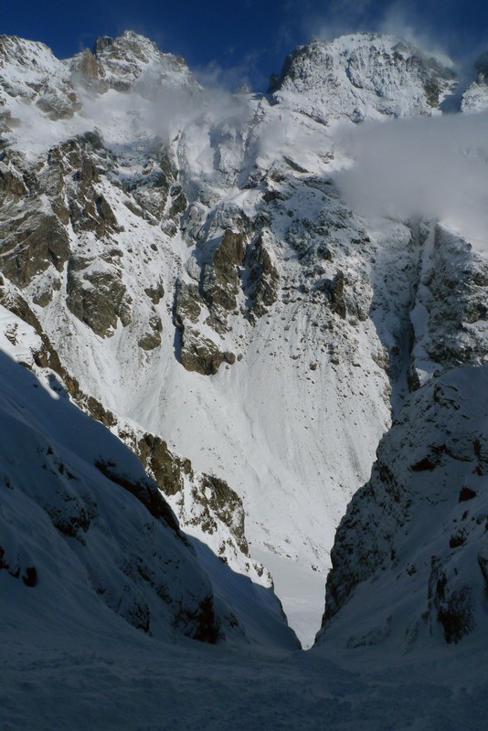 #7 Pelas-Verney : Vu du couloir, le Pelvoux nous tend ses bras Pelas-Verney : Vu du couloir, le Pelvoux nous tend ses bras