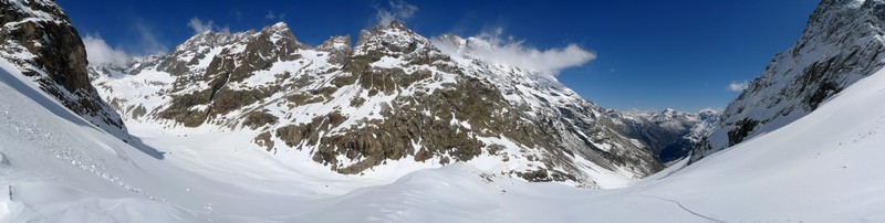 #1 Pelas-Verney : Panoramique au pied du glacier des Boeufs rouges avec le magnifique triptique Pelvoux Sans Nom Ailefroide, le pied Pelas-Verney : Panoramique au pied du glacier des Boeufs rouges avec le magnifique triptique Pelvoux Sans Nom Ailefroide, le pied