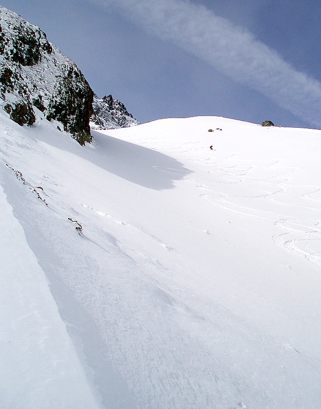 #16 Poudre : Une neige d Poudre : Une neige d'hiver au printemps