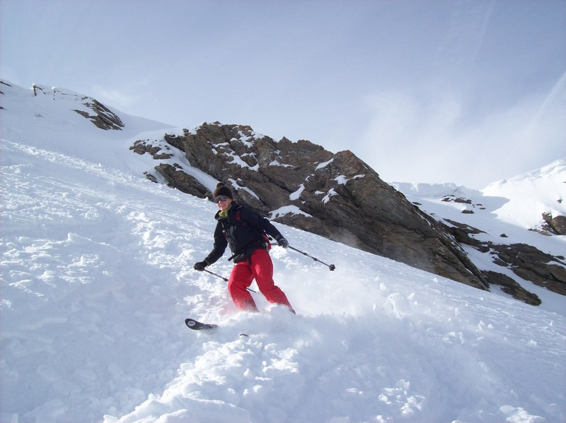 #5 Pauline : première descente sous Peyre-Nière. Pauline : première descente sous Peyre-Nière.