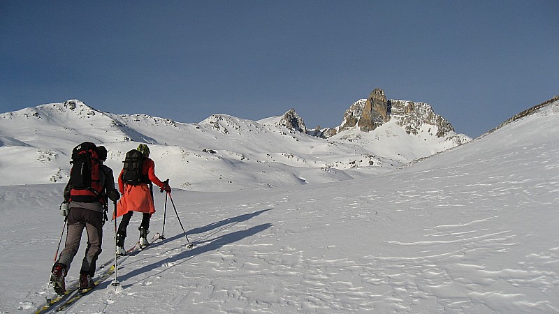 #1 Première montée : En direction du cheval blanc et encore sous un beau soleil Première montée : En direction du cheval blanc et encore sous un beau soleil