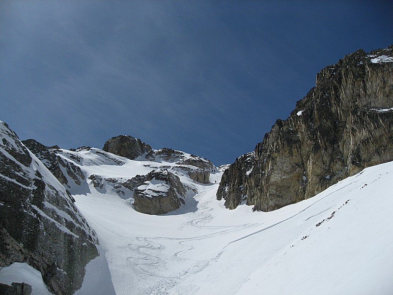 #8 Couloir des modannais : Vue d Couloir des modannais : Vue d'ensemble avec la plaque de surface