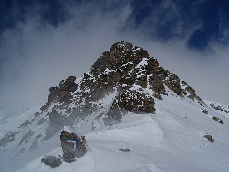 #12 Col de Freissinières : Le col dans la tourmente avec un vent qui passe au nord est Col de Freissinières : Le col dans la tourmente avec un vent qui passe au nord est