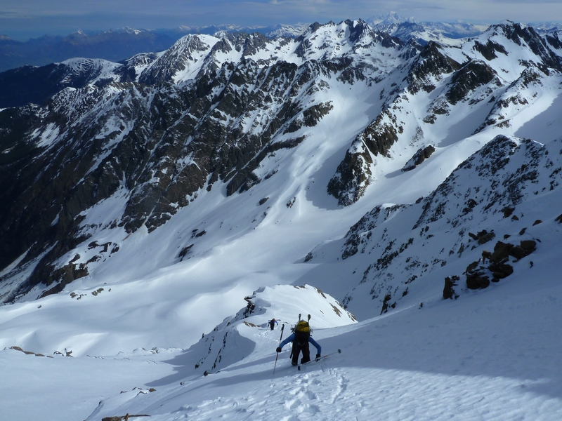 #10 Porte de l Porte de l'église : Arrivée sur la crête.