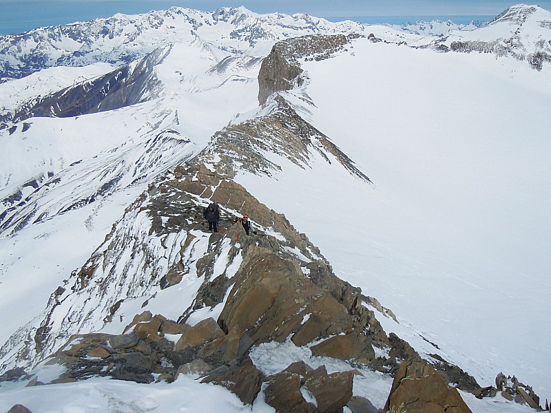#12 Crête du Goléon : 3ème jour: Vent violent sur l Crête du Goléon : 3ème jour: Vent violent sur l'arête. On enchaîne l'ascension du Goléon puis 2 des 3 Aiguilles de la Saussaz.