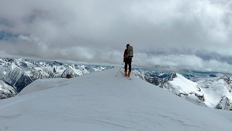 #11 2826m : Sommet et joie de voir le Mercantour à nouveau aussi blanc ! 2826m : Sommet et joie de voir le Mercantour à nouveau aussi blanc !