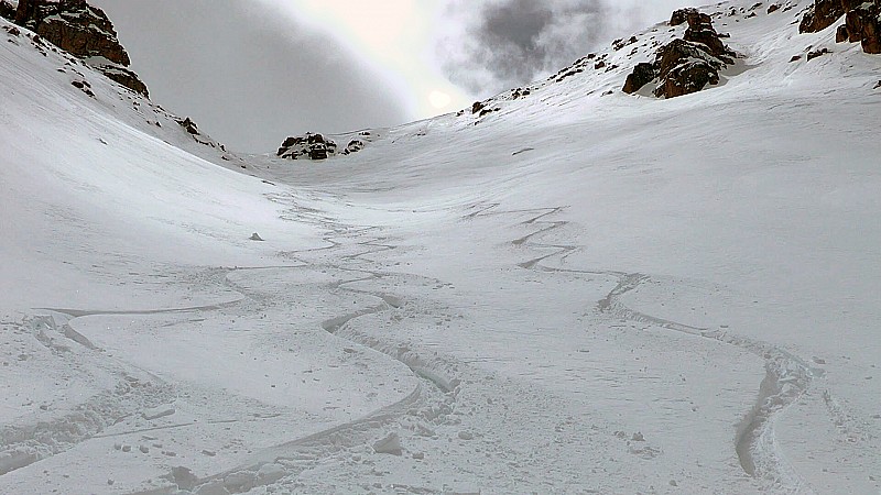 #18 2500m : chouette descente sous le col 2500m : chouette descente sous le col