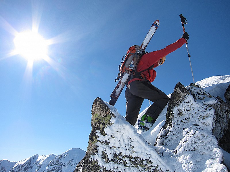 #5 Arête N du pic des Calmettes : l Arête N du pic des Calmettes : l'esthétisme d'une montée en crampons