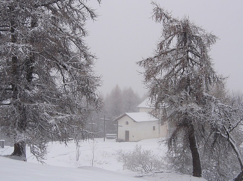 #1 ND de la Vie : Et les 3 croix dans leur écrin de neige ND de la Vie : Et les 3 croix dans leur écrin de neige
