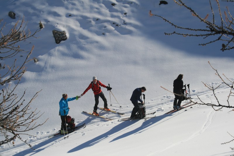 #1 Dans le vallon d Dans le vallon d'Albert : petite pose vers 2200 m.