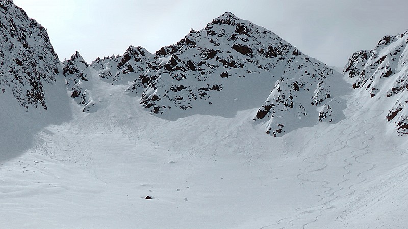 #14 2500m : Versant nord des Pas du Loup Est et Ouest en super condition 2500m : Versant nord des Pas du Loup Est et Ouest en super condition