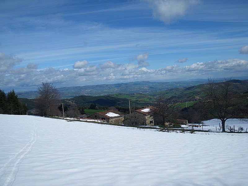 #7 La Roche 950m : à 950 m, Il en reste encore un peu une semaine après la chute La Roche 950m : à 950 m, Il en reste encore un peu une semaine après la chute