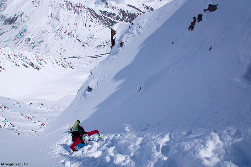 #2 Couloir nord oriental sur le r : C’est assez fatigant comme sport le ski de rando ;-) Couloir nord oriental sur le r : C’est assez fatigant comme sport le ski de rando ;-)