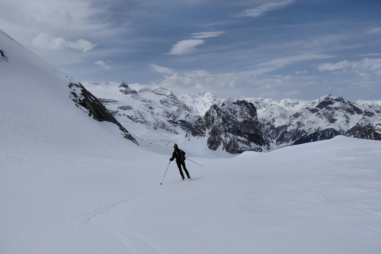 #15 Quelques rares virages : Mais dans un cadre superbe. Quelques rares virages : Mais dans un cadre superbe.