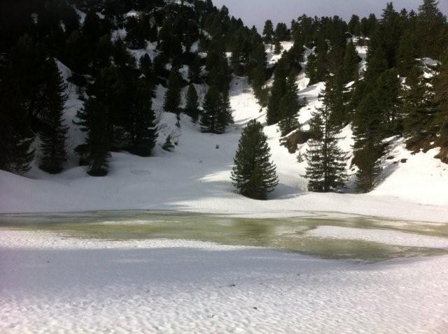 #1 Même les lacs autour des Pourettes dégelent vite... Même les lacs autour des Pourettes dégelent vite...