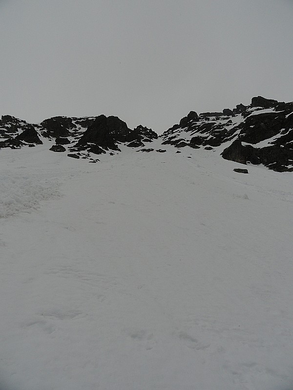 #3 Couloir de la Dent Noire : Avec les rochers en plein dans l Couloir de la Dent Noire : Avec les rochers en plein dans l'axe...