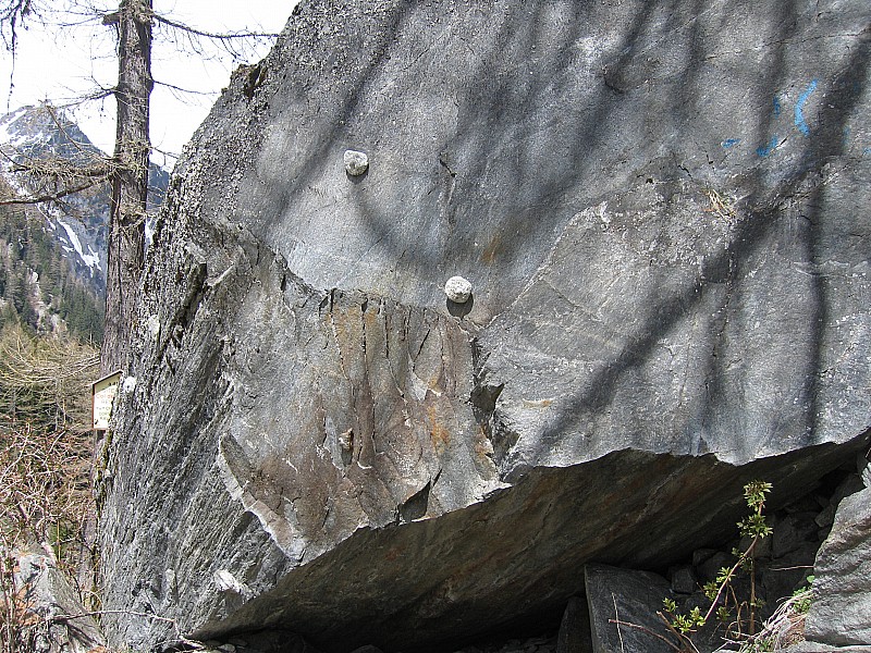 #4 Mur d Mur d'escalde???? : Une mur d'escalde arificel en haute montagne???
