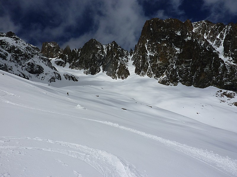 #23 Sous les sommets de la veille : Large vallon vers le refuge Genoa Sous les sommets de la veille : Large vallon vers le refuge Genoa