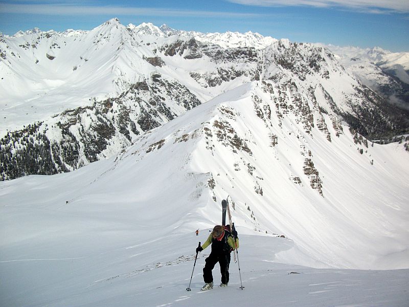 #6 sur la crête : Peyre Eyraute au fond sur la crête : Peyre Eyraute au fond