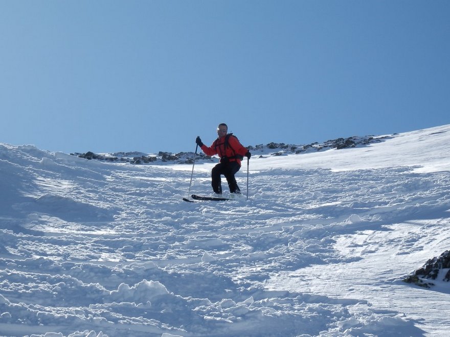 #6 Couloir Petit Van : Sama-Lauga paufine son style pour les prochaines sorties Couloir Petit Van : Sama-Lauga paufine son style pour les prochaines sorties