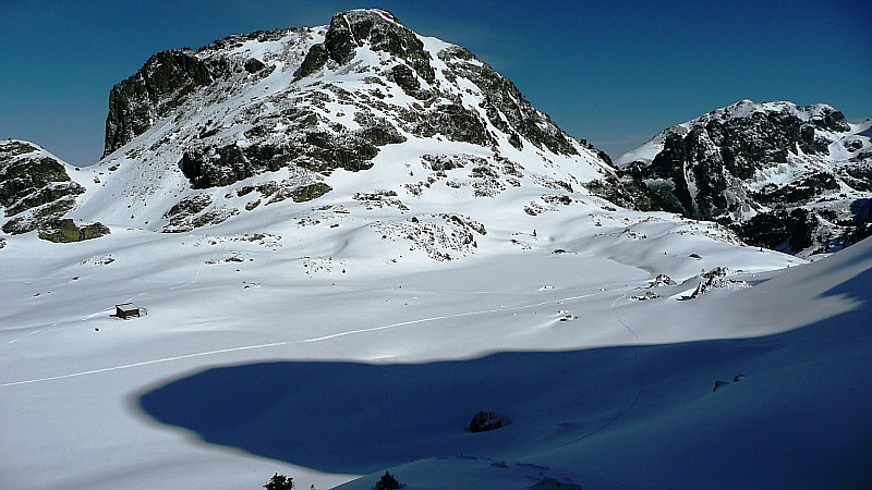 #11 Le Grand Eulier : Il a repris un aspect hivernal, mais sans doute sans sous-couche Le Grand Eulier : Il a repris un aspect hivernal, mais sans doute sans sous-couche