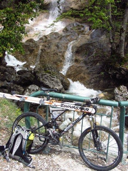 Le véhicule équipé : Les "Vrais" cyclo se bidonnent...