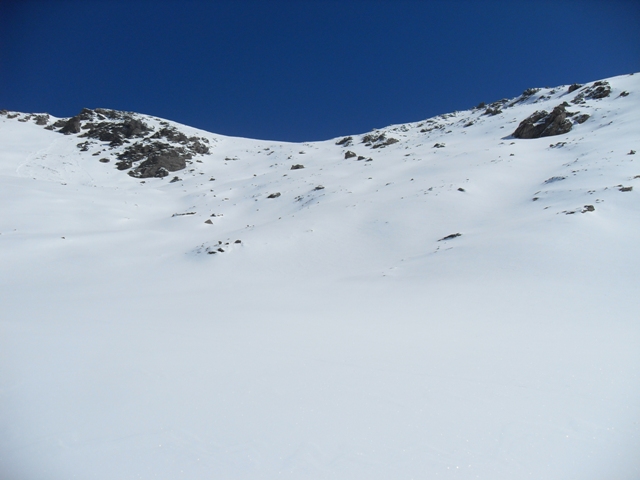 La pente sous la cime de Chabrières en neige dure.