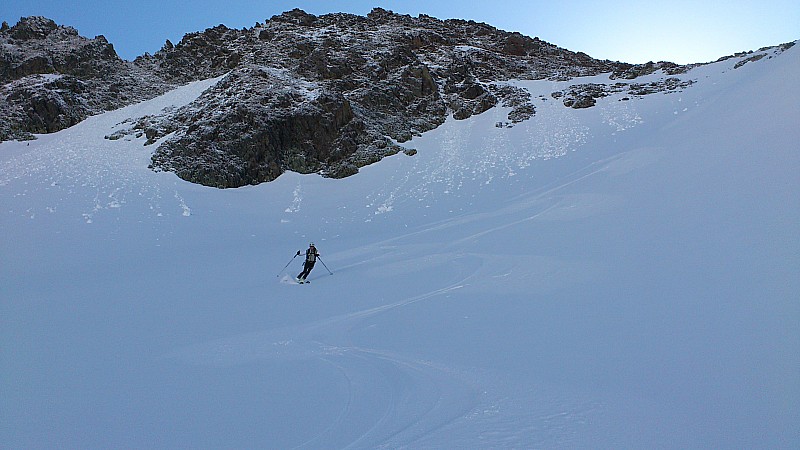 #4 Descente des balmettes : Elle est pas belle la neige en mai ;-) Descente des balmettes : Elle est pas belle la neige en mai ;-)