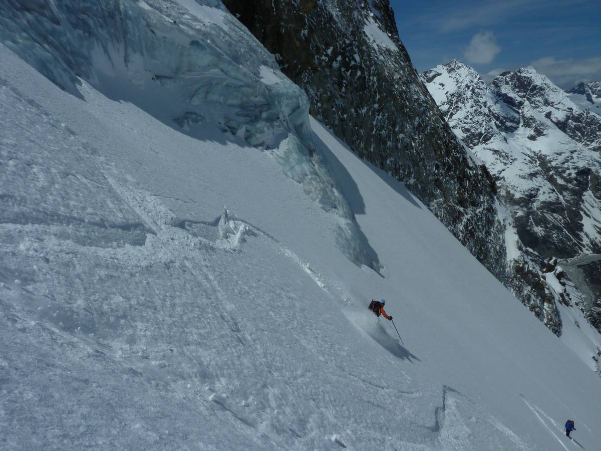 #12 Glace toujours : ambiance démente dans ce couloir Glace toujours : ambiance démente dans ce couloir