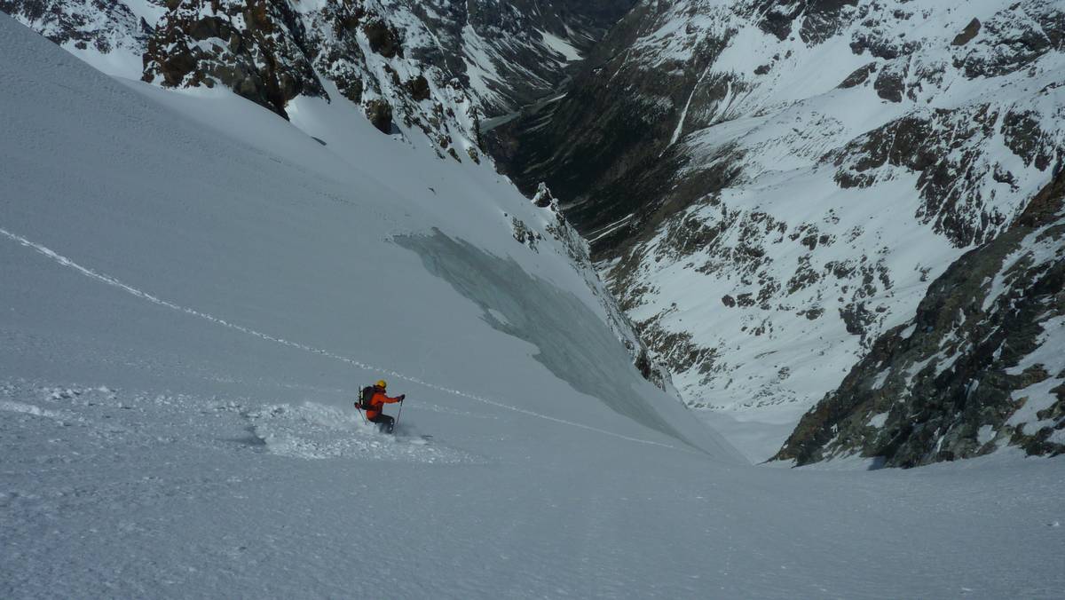 yougs toujours : ça plonge vers la glace