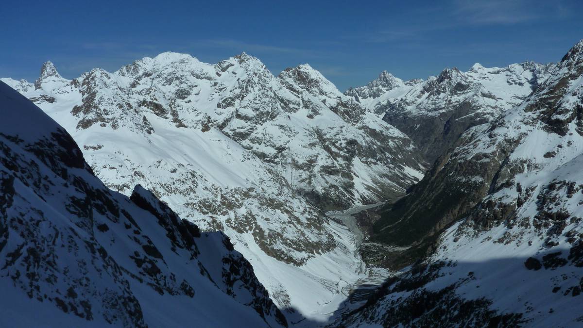 Vénéon : ça fait plaisir de voir les Ecrins à nouveau blanchis