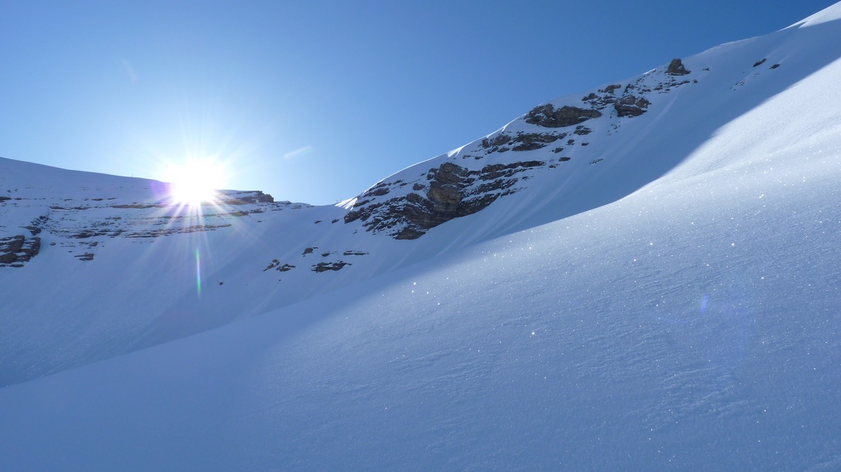 #1 Lever de soleil au col 2737 : Dans l Lever de soleil au col 2737 : Dans l'approche du col