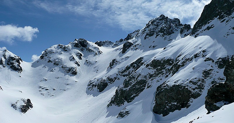 #6 Le Col de la Grande Vaudaine : ... à gauche, et la Pointe de Mirebel à droite Le Col de la Grande Vaudaine : ... à gauche, et la Pointe de Mirebel à droite