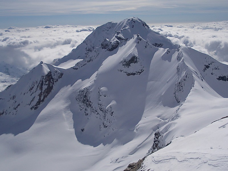 #18 Traversée Albaron : Vu sur la grande (fait par un gars du PGHM de Modane ce jour) et la petite Ciamerella Traversée Albaron : Vu sur la grande (fait par un gars du PGHM de Modane ce jour) et la petite Ciamerella