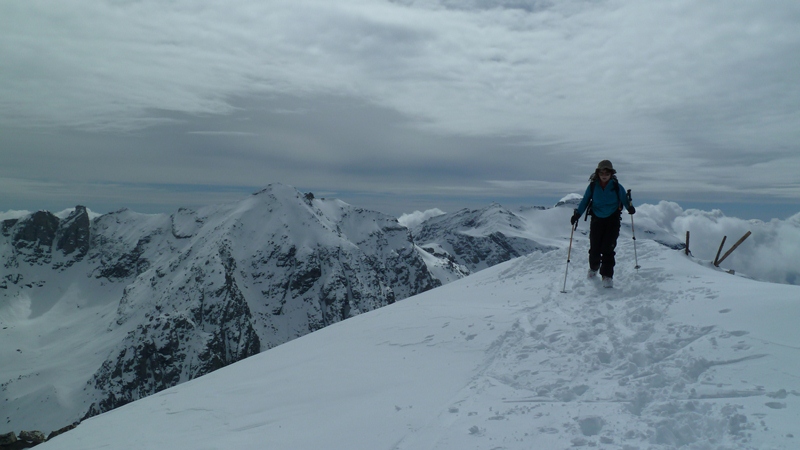 Sommet du Petit Vallon : derniers mètres à pied