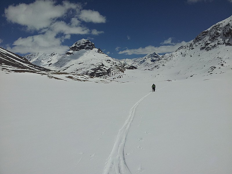 #14 Vers le lac Rond : C Vers le lac Rond : C'est plat et la réverbération est particulièrement intense. Nombreux "woufs" dans cette zone à notre passage.