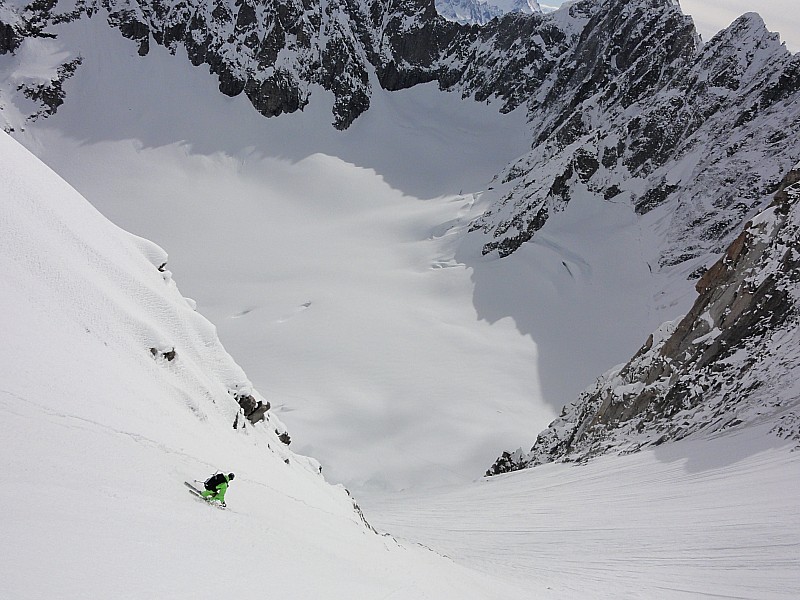 #6 Col des Cristaux : Et on plonge vers la zone poudreuse! Col des Cristaux : Et on plonge vers la zone poudreuse!