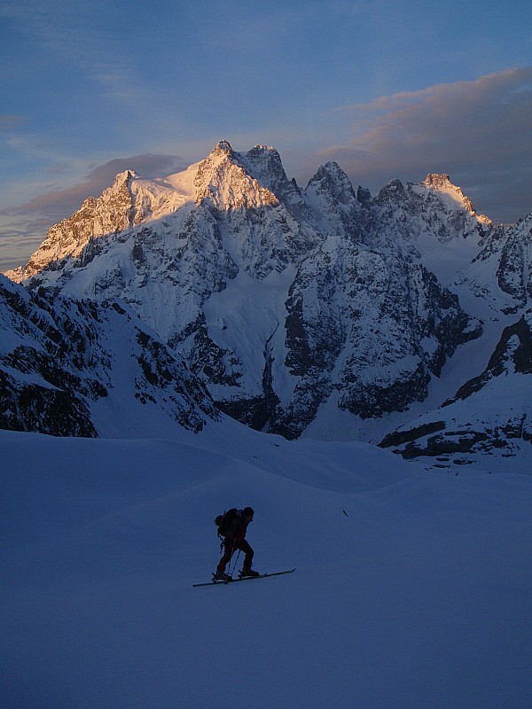#17 au petit matin : pendant la montée aux Agneaux au petit matin : pendant la montée aux Agneaux