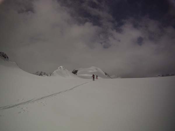 #10 Tierberglihutte : C Tierberglihutte : C'est le grand beau pour la descente !!