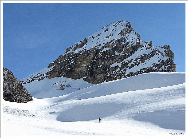 Seb sous la Pointe de Calabre : remonte le glacier de Rhêmes-Calabre