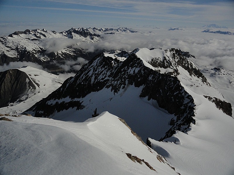 #12 Pic de l Pic de l'Etendard : Autre vue du sommet