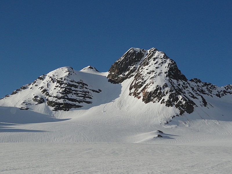 #4 Pic de l Pic de l'Etendard : Vue sur le Grand Sauvage, le couloir débouchant à son sommet est bien sec