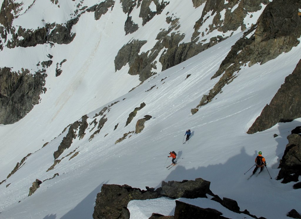 #16 L L'équipe "Dewèze"... : ...entame la descente